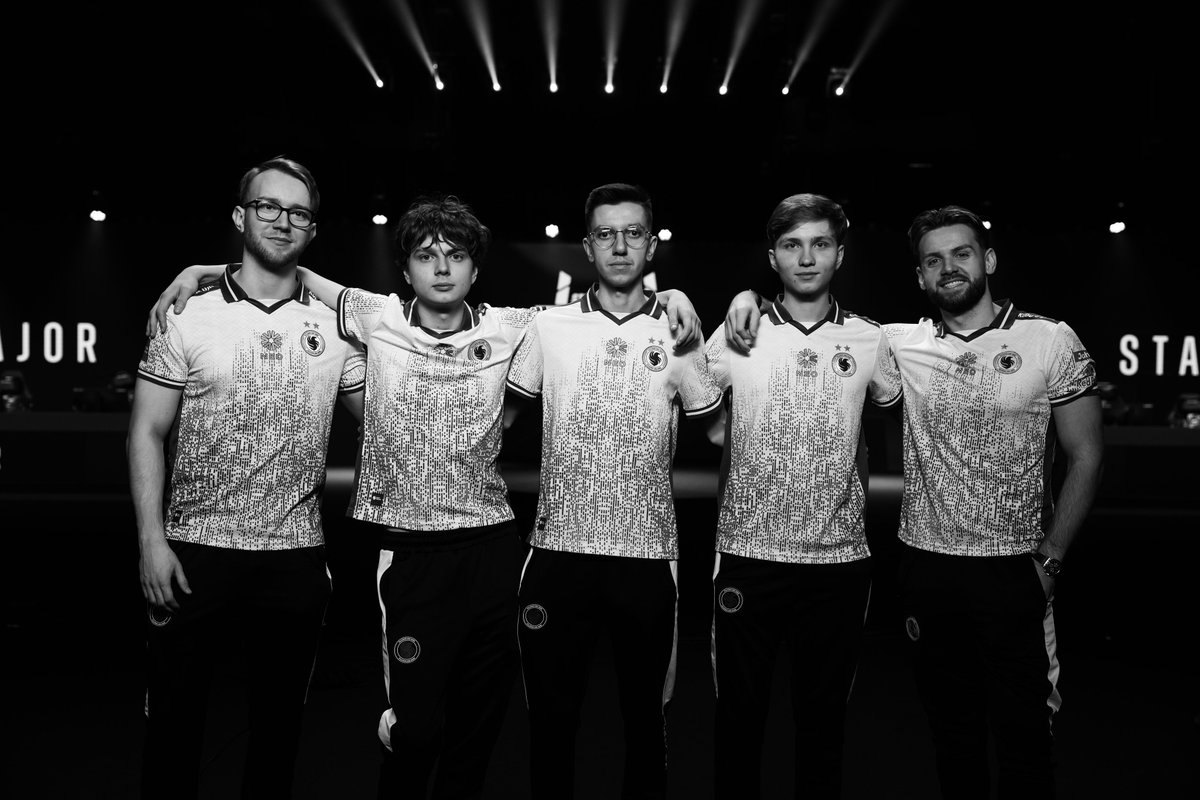 StarLadder_CS's tweet photo. The pressure of the #BudapestMajor quarterfinals was too much.

@FalconsEsport fall short and are eliminated. https://t.co/ftPUdRT2eX