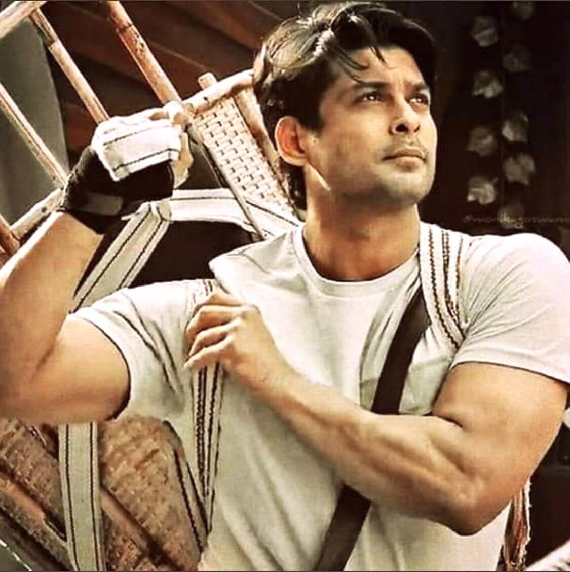 PrathimaBasava1's tweet photo. An honest man speaks the truth, though it may give offence; a vain man, in order that it may... 
Honesty Was Sidharth Policy

#HBDSidharthShukla https://t.co/YZvdgS5CSK