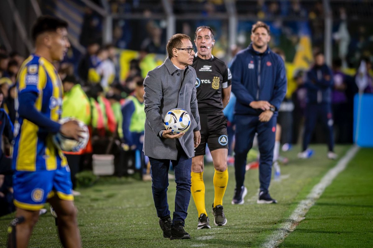 GonzaloBelloso7's tweet image. Querido Ariel, haber trabajado con vos marcó un antes y un después. Tras tu paso, Central es mucho mejor en todo. Éxito en lo que venga. Hasta siempre, Campeón!!