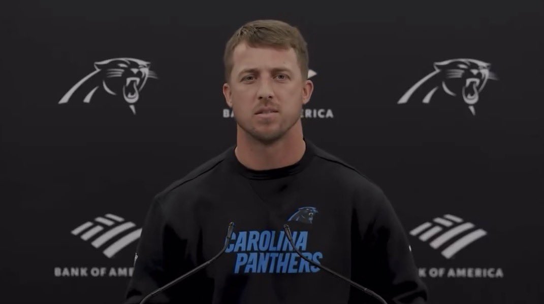 XavierSupreme_'s tweet image. You can see my mans go from bright and inquisitive to disgusted and confused 

I hate #ThatMan