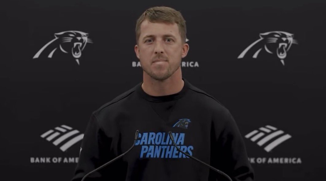 XavierSupreme_'s tweet image. You can see my mans go from bright and inquisitive to disgusted and confused 

I hate #ThatMan