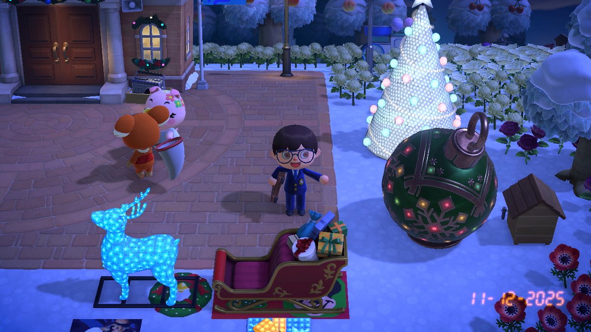 DhM13721997's tweet photo. Decorando mi Animal Crossing para navidad + Artรญculo de hemeroteca (traductor disponible)
https://t.co/mnvJdDl3c6
#ACNH #JourDesCadeaux #ToyDay #Navidad #Christmas #Noรซl2025 #JingleACNH #Nintendo @ChequioProGamer @Annizgz @Mqui_AC @salvagamer_ @AdriuxStar mรกs menciones โฌ๏ธ https://t.co/p39Xwx30pb