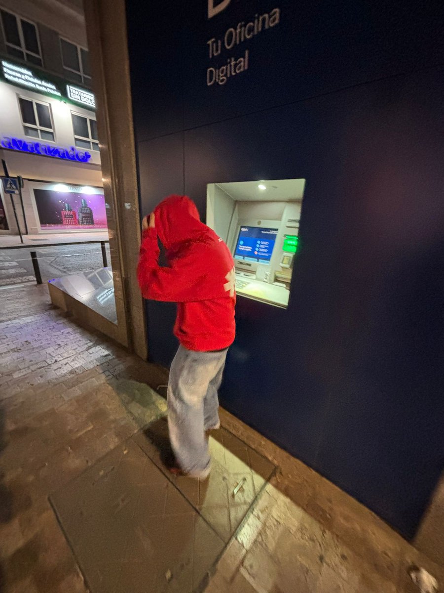 el otro día me hicieron esta sesión de fotos y quería compartirla con vosotros ❤️‍🩹❤️‍🩹