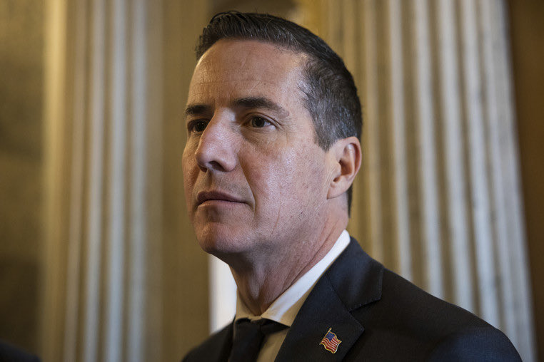 🚨NEW: GOP Senator Bernie Moreno has voted against extending the Affordable Care Act subsidies, causing Ohioans’ insurance premiums to skyrocket by over $1,000 a year. He is up for re-election in 2026.

RETWEET to let Ohio know Senator Moreno voted to increase health care costs!