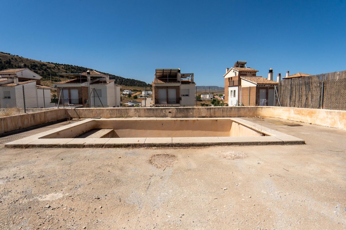 InHouseArmilla's tweet photo. Chalet en la prestigiosa urbanización Cañadas del Parque, en #Dílar, muy cerca de #Granada... 🧐👇

https://t.co/Y1n6pB9EFl https://t.co/fWLerch8yX