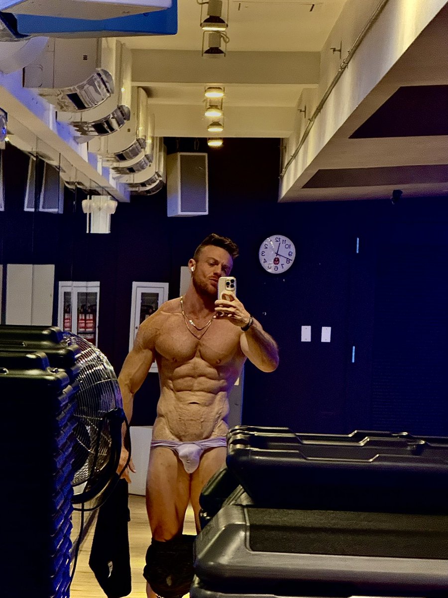 Ginger Muscles tweet media