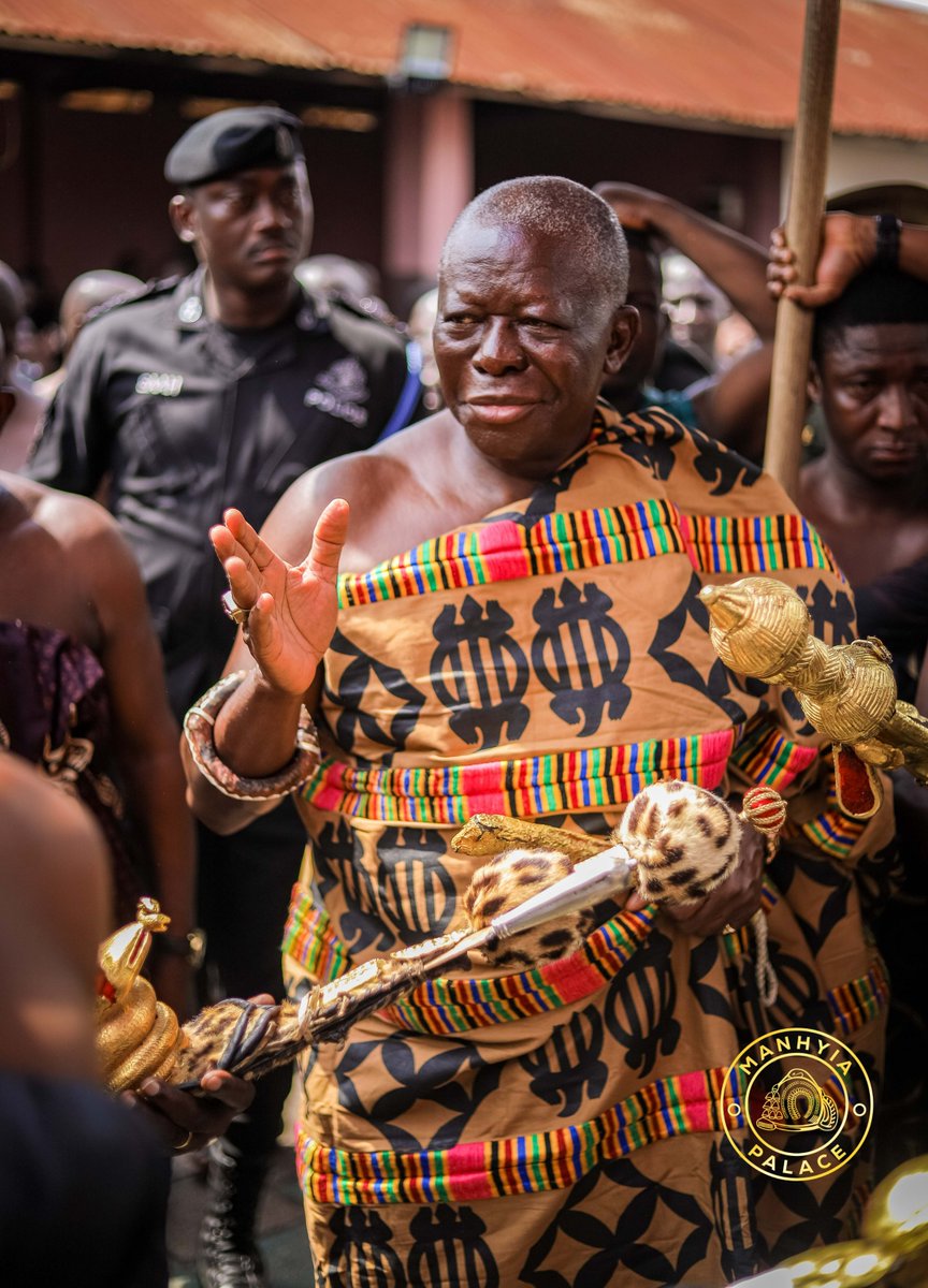 ManhyiaPalace's tweet photo. The Kumasi Traditional Council, chaired by Otumfuo Osei Tutu II, Asantehene, convened at the Manhyia Palace in Kumasi on December 11, 2025.

The Council heard disputes involving Ntotoye, Kyekyebiase, Dedesua, Gyimakyi and Buoho Ankaase.

The meeting was also used to address critical issues concerning the Great Oath.

cc/📷: @ManhyiaPalace - @OpemsuoRadio 

#manhyiapalace