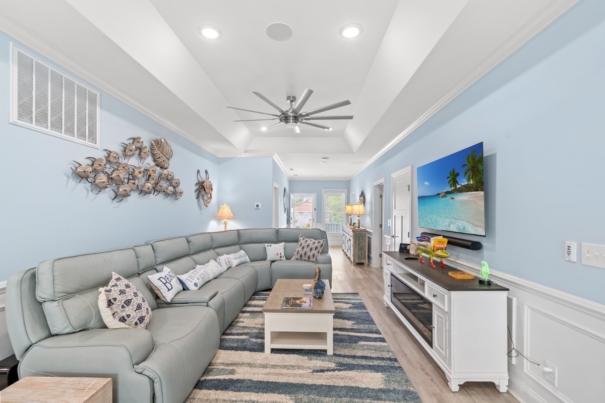Elliott Beach Rentals | Vacation Homes & Condos tweet media