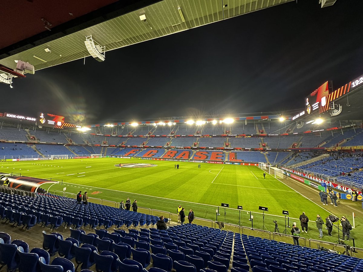 Keini Erwartige - denn könnts eigentlig no guet koh. Oder? ❤️💙

#rotblaulive #joggeli #uefagöbb #fcbast #speaker