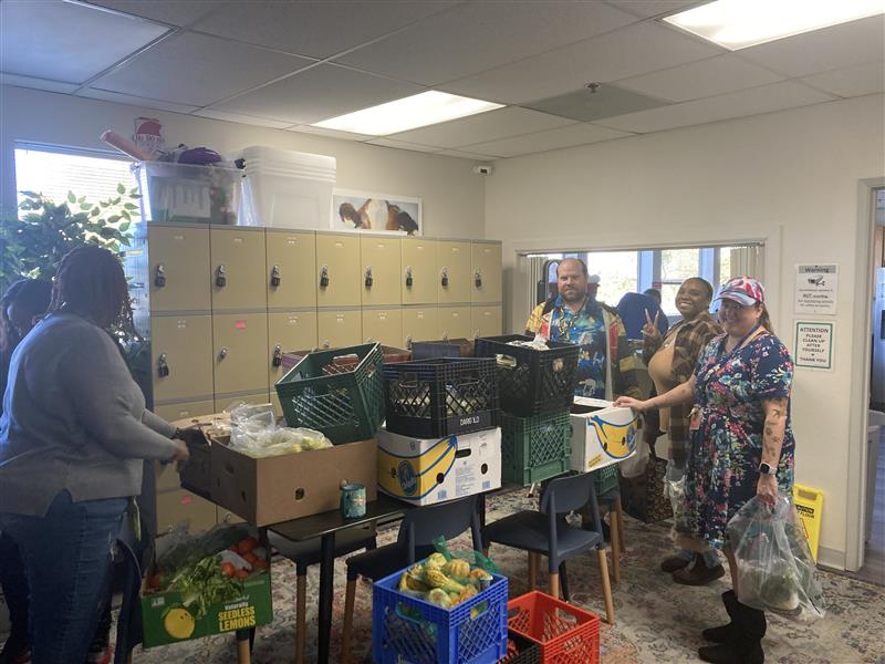 CommunitySvcs's tweet image. Cuts to SNAP benefits hurt millions, including those we serve with behavioral health challenges &amp;amp; housing insecurity. Thanks to Sacramento Cedar leadership &amp;amp; team for collecting food &amp;amp; donating to 50 families in need!  #FoodInsecurity #CommunitySupport #WhateverItTakes