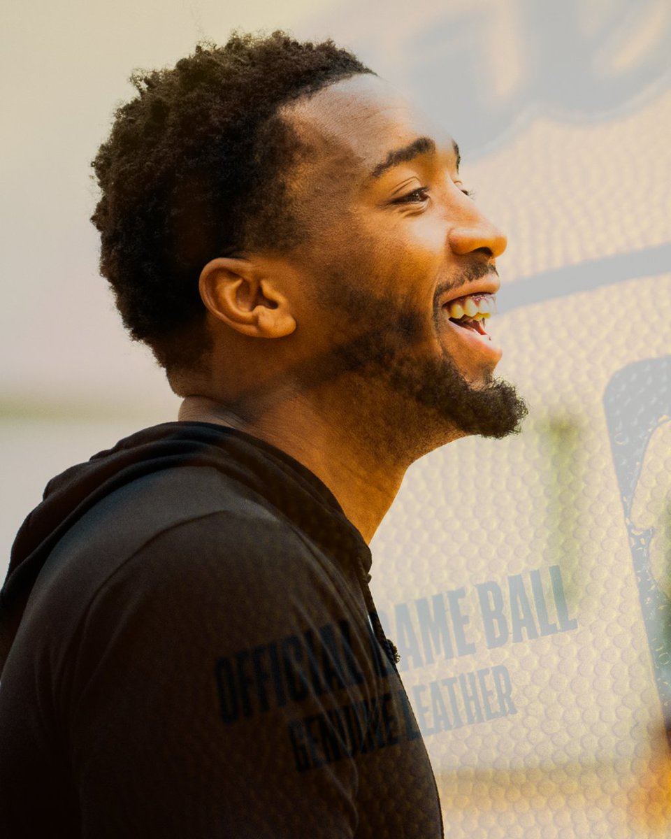 💼 IN OFFICE. #LetEmKnow