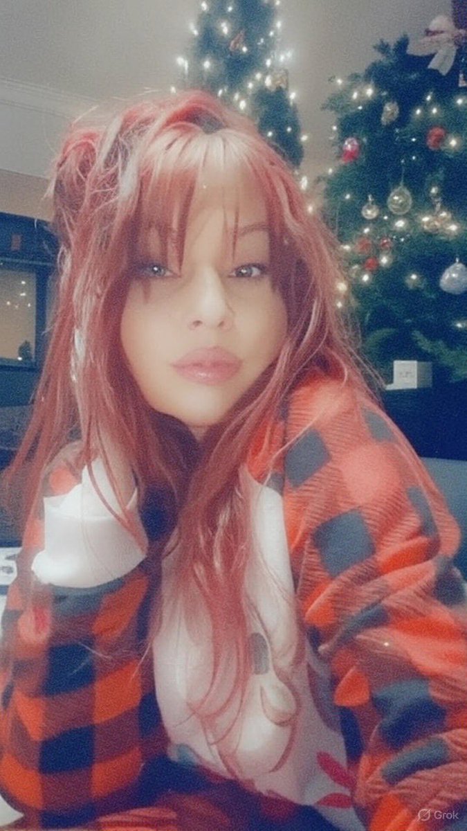 2Payhernow's tweet photo. Happy Holidays!!!🥰🥰🥰🥰🥰♥️♥️ https://t.co/2OxhU0eBS1
