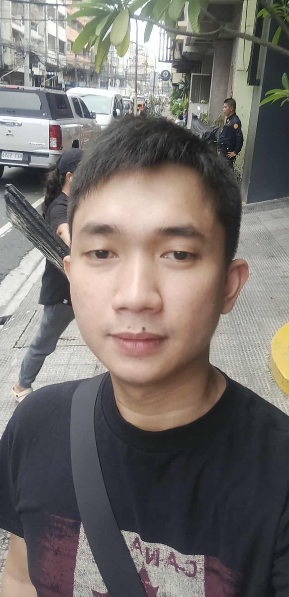 yan71x's tweet photo. and i wana look back at 2025 thinking i went so hard with my running era compared to the previous years ☺ lost 29lbs 🫰 https://t.co/2XCW0VdYQC