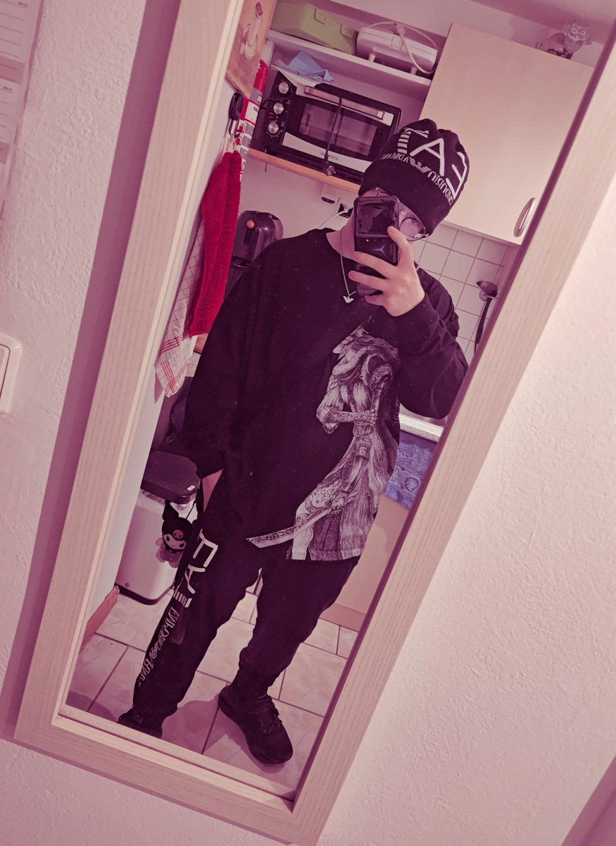 DaveKR09's tweet image. Hii, Iam dave!🖤

i love alll cute things, mostly kuromi and My Little Pony!
iam 22, i used to be a CG in the past but its been some time now! I love taking care of someone and just being cute and silly together!

🧸Iam looking for a little and just making friends🧸
#agere #cg