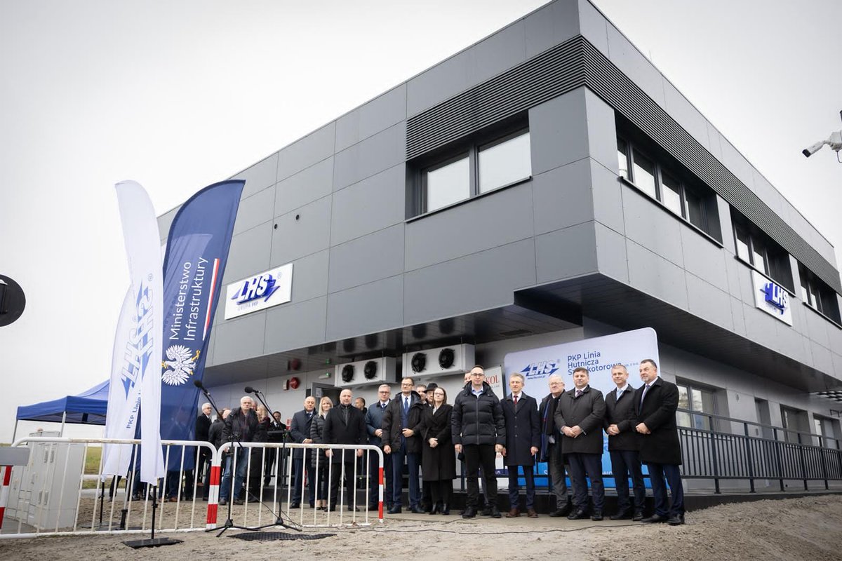 W dniu 11 grudnia 2025 r. odbyło się oficjalnie zakończenie realizacji zadania inwestycyjnego pn. „Budowa LCS na stacji Sędziszów LHS”. W wydarzeniu wzięli udział Minister Infrastruktury Pan  <a href="/DariuszKlimczak/">Dariusz Klimczak</a> , Członek Zarządu PKP S.A. Pan Dariusz Grajda a także przedstawiciele