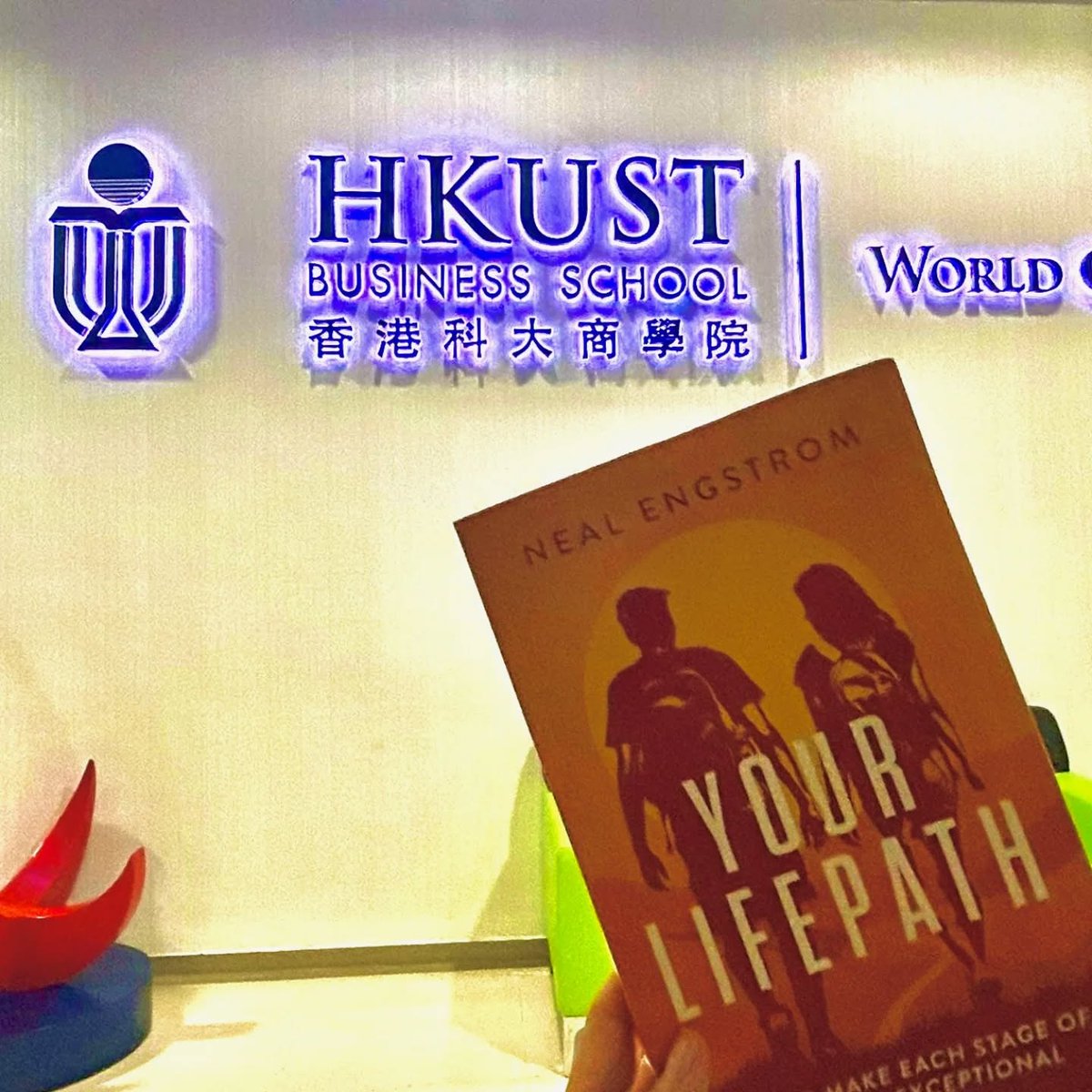NealEngstrom's tweet photo. YOUR LIFEPATH being read at the Hong
Kong Institute of Science and Technology! Thrilled to
see the book made it all the way to such a prestigious
international school of science, engineering, and
business! 🇭🇰

#YourLifePath @hkust https://t.co/fnqnwxKR6t