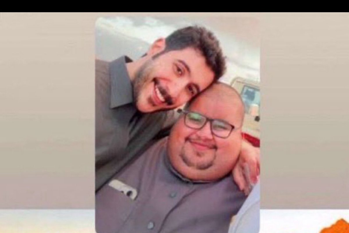 ما نعرفهم ولكن نتابعهم وتكدرنا وضاق خلقنا عليهم 

اللهم إرحم #ابو_مرداع 
والله شافي #ابوحصه و
#دخيل 

أبو حصة وقروبه 
كانوا يقدمون المتعه والضحكه بكل رقي وأدب ولايخجل الكبير ولا الصغير من متابعتهم