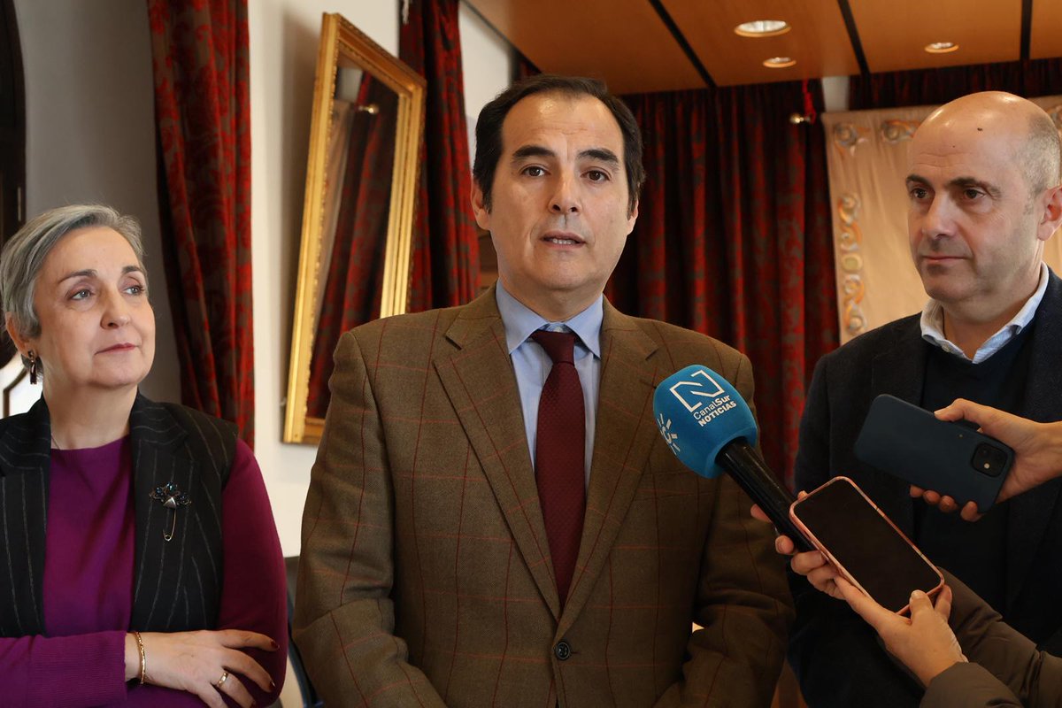 📍 La Junta y el Ayuntamiento de Archidona han alcanzado un acuerdo clave para dotar al municipio de una sede judicial moderna, accesible y con el doble de espacio que la actual. El tribunal de instancia pasará de los 600 m² actuales a 1.228 m².

Más info: lajunta.es/65ka3