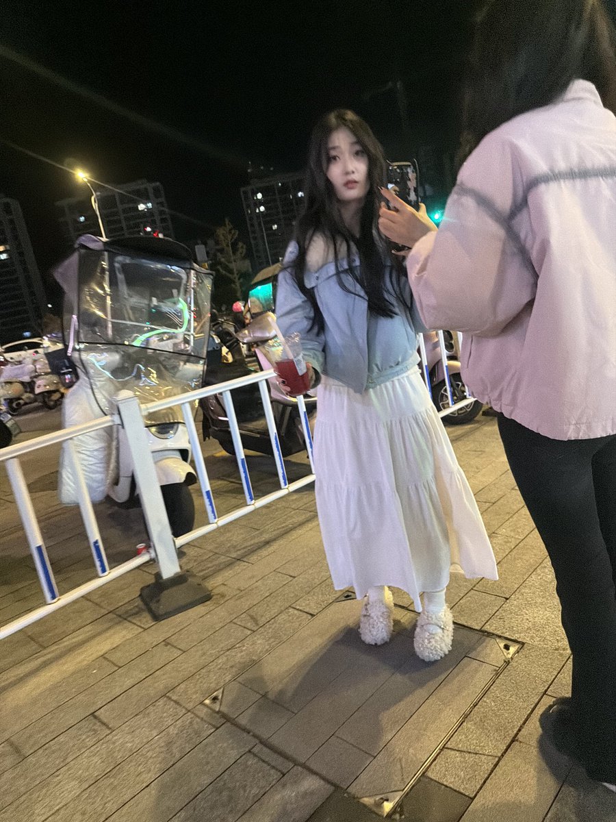 LongWang21712's tweet photo. @DamarisGre66156 https://t.co/7qhQFsbSxR