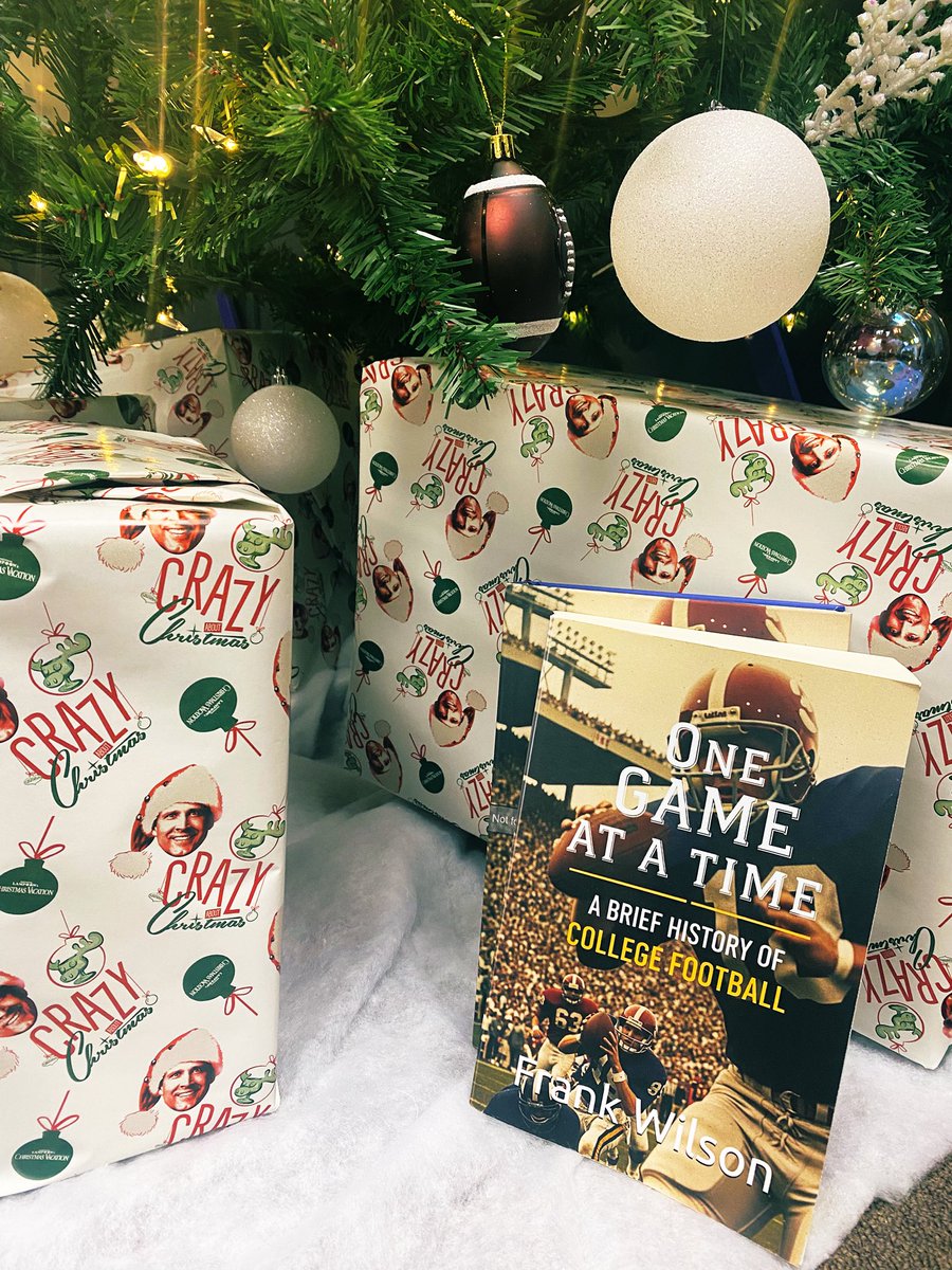 FrankWilsonJr's tweet image. One Game at a Time isn’t nostalgia. 

It’s 180 Saturday snapshots that built the sport, carried by cheers, sideline murmurs, whistles, rivalries, and the hard edge of what happens between the lines.

For the new fan or the lifer, it fits the season.

a.co/d/16ZcxDW