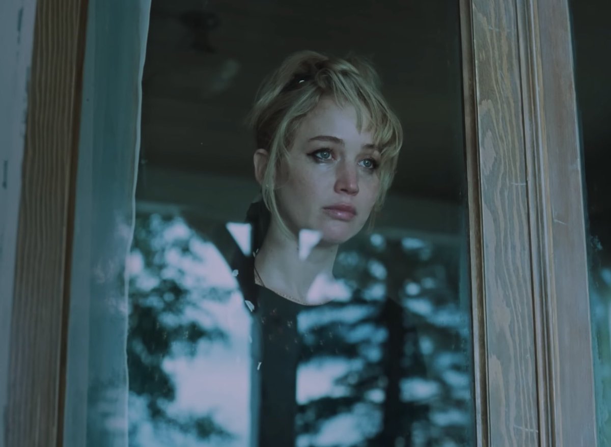 FilmUpdates's tweet image. TIME lists the 10 Best Movie Performances of 2025:

Kirsten Dunst, Roofman
Delroy Lindo, Sinners
Jennifer Lawrence, Die My Love
Joel Edgerton, Train Dreams
Zoey Deutch, Nouvelle Vague
Paul Mescal, Hamnet
Rebecca Hall, Peter Hujar’s Day
Channing Tatum, Roofman
Keke Palmer &amp;amp; SZA,…