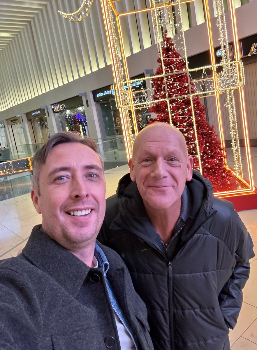 It wouldn’t be December without the annual Christmas pilgrimage to the #Birmingham German Market with <a href="/johnburtons/">John Burton</a> a great afternoon had with plenty of banter and catching up on what’s been happening since July . 🙌🏻🎉🎉 #christmasparty #Germanmarket #FatherBrown