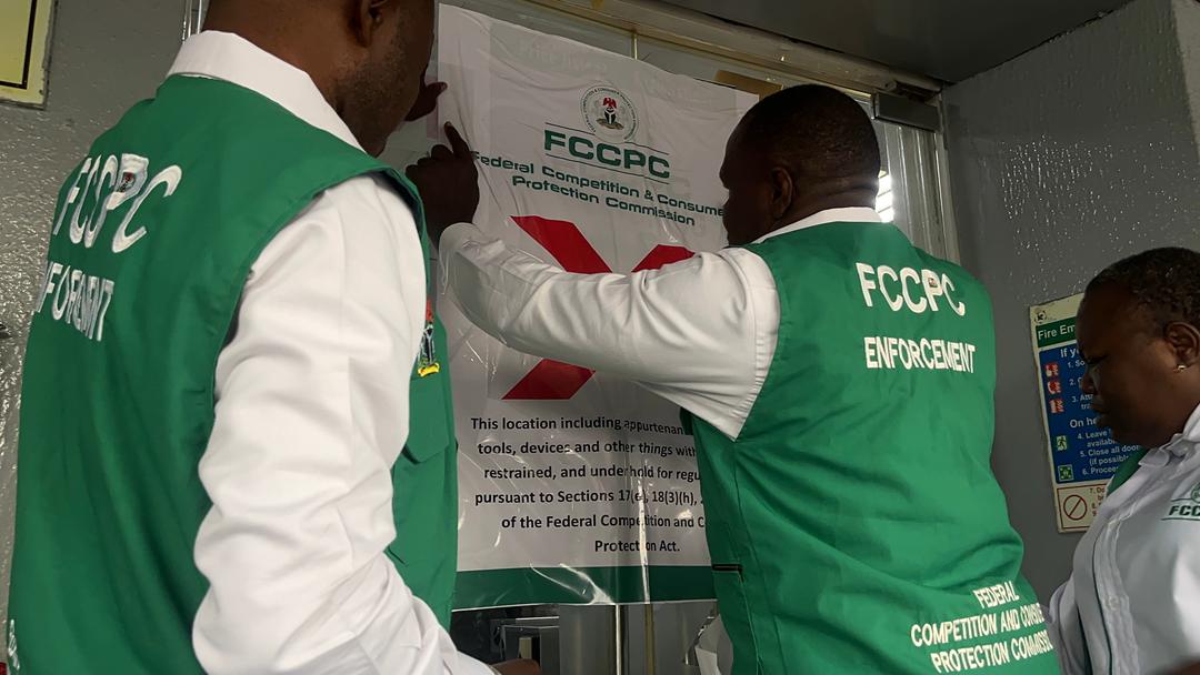 fccpcnigeria's tweet image. The Federal Competition and Consumer Protection Commission (FCCPC) sealed the headquarters of Ikeja Electric (IE) today, Thursday, December 11, 2025, for continued violation of consumer rights, specifically for failing to comply with directives issued by the Nigerian Electricity…