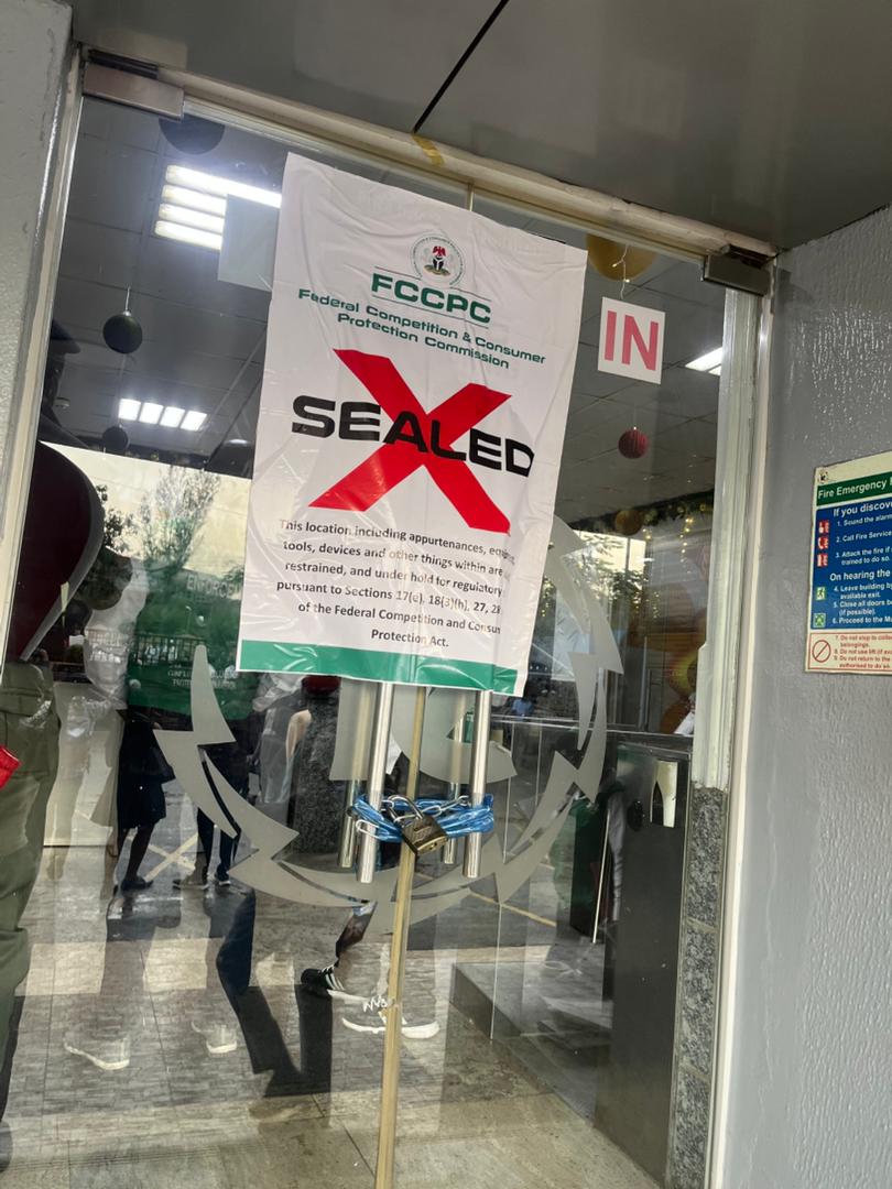 fccpcnigeria's tweet image. The Federal Competition and Consumer Protection Commission (FCCPC) sealed the headquarters of Ikeja Electric (IE) today, Thursday, December 11, 2025, for continued violation of consumer rights, specifically for failing to comply with directives issued by the Nigerian Electricity…