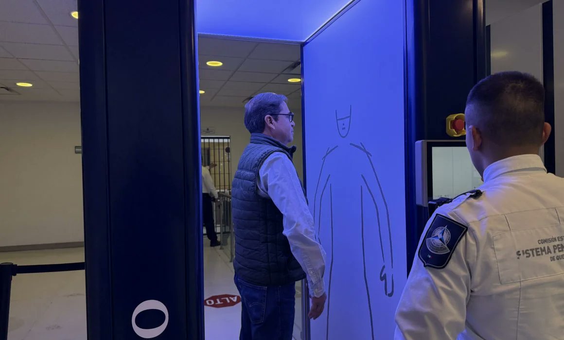 weekmx's tweet image. 🔒 Querétaro da un paso firme contra la extorsión: avances en seguridad penitenciaria que marcan la diferencia. 
👇 weekmx.com/presenta-quere…