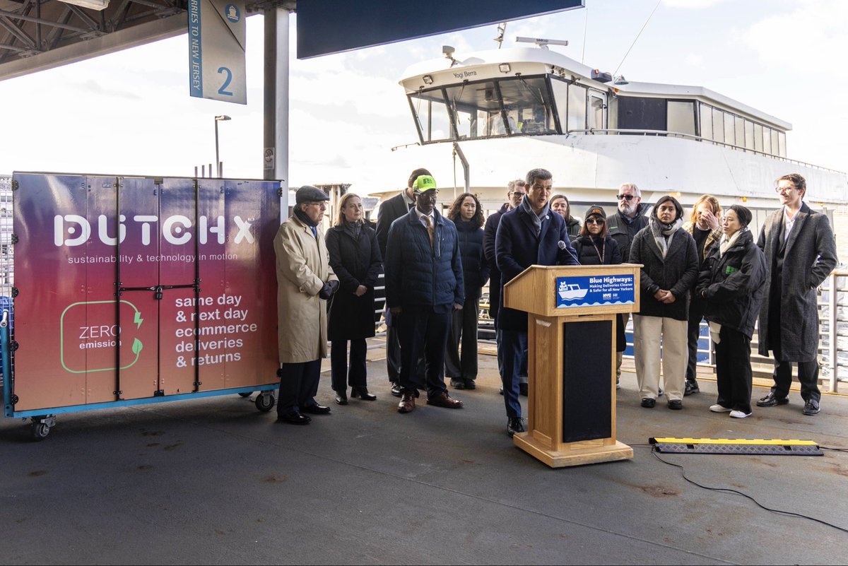 NYC_DOT's tweet image. NYC waterways are leading the way for cleaner &amp;amp; safer deliveries 📦⛴️
 
The Blue Highways initiative is now active at Pier 79, shifting freight from trucks to boats &amp;amp; cargo bikes. By using waterways, we’re reducing congestion, cutting emissions, and improving quality of life.