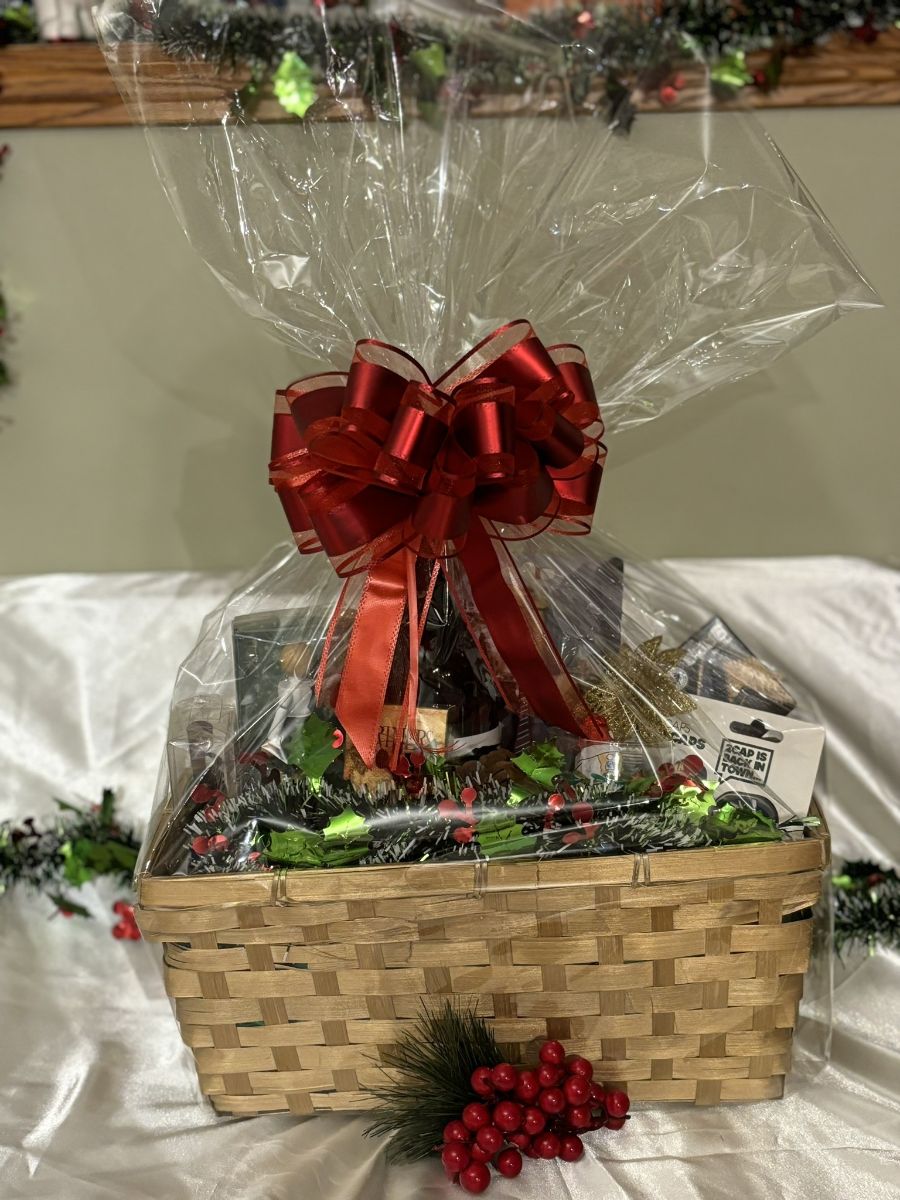altonfarms's tweet photo. Christmas Gift Baskets - Local Wine, Chocolate and more. - https://t.co/jVt4suaEaL https://t.co/6PScbA3LwC