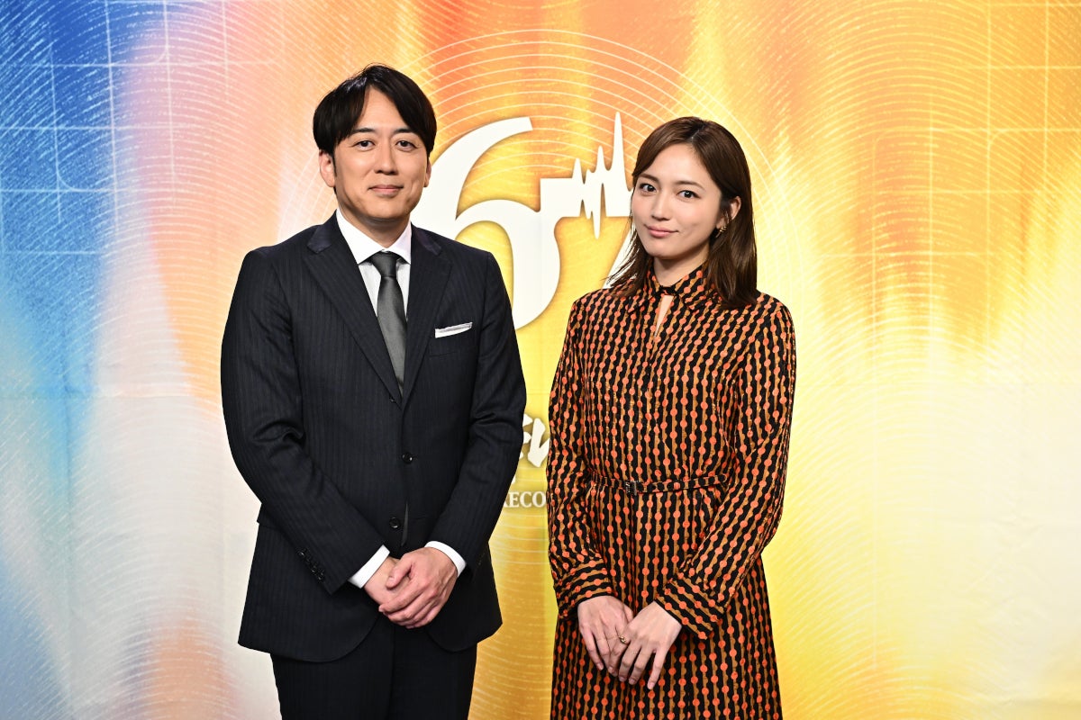 modelpress's tweet photo. ／
安住紳一郎アナ＆川口春奈
「日本レコード大賞」総合司会に決定🎤
＼

同一コンビが異例の3年連続司会に抜擢
安住アナは14年連続担当

ミセス大賞受賞の昨年「レコ大」
TVer・TBS FREEで無料配信実施📺️
https://t.co/LH3EFx3GNP

#日本レコード大賞 https://t.co/7AsHRfWkH3