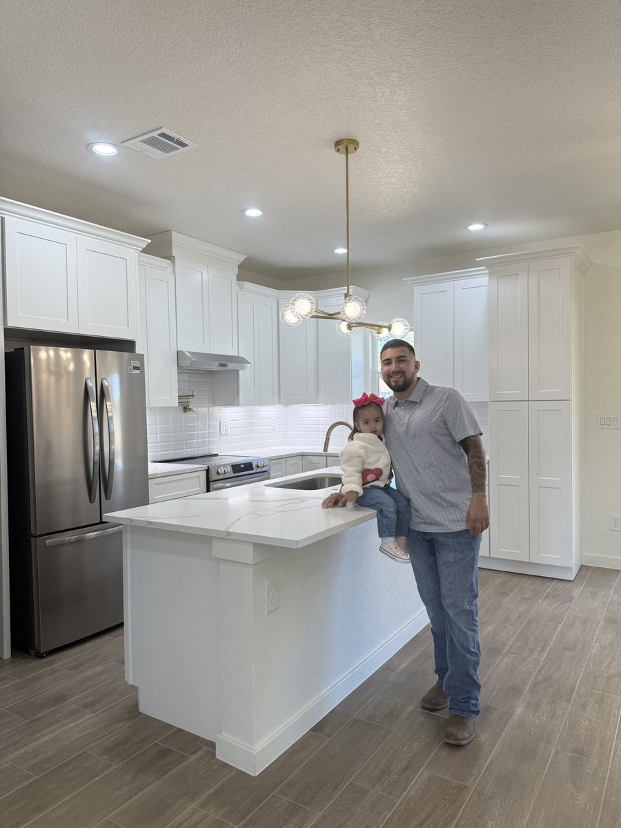 hunterfresh's tweet photo. Searching for Dream Homes With My Little Partner❤️

Spending the day touring beautiful homes with my little sidekick because finding the right home isn’t just business for me, it’s about family, comfort, and creating a place where moments like these can happen.

#sanantonio https://t.co/6BioS6NORw