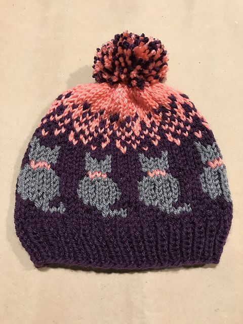 knithacker's tweet image. Knit a Purrrfect Cat-tastic Hat ... FREE Pattern by Christina Ross: 👉 ravelry.com/patterns/libra… #knitting #freepattern #ravelry #catlove #caturday #handmade #giftideas 😻