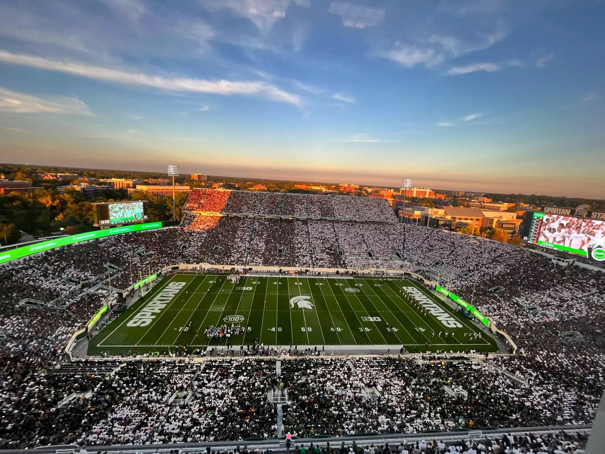 corey3scott's tweet image. Michigan State offered!!