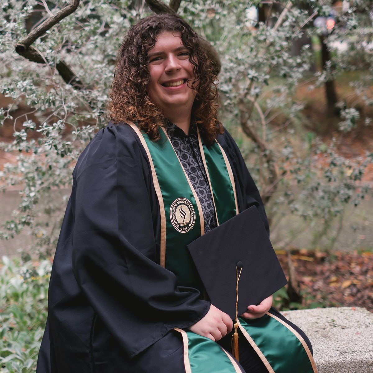 sacstate's tweet photo. New grads unlocked 🎓 Congratulations, Class of 2025! 🐝 

From Instagram:
📸 (@)eucariosvisuals 
📸 (@)shotsbysnej
📸 (@)abbyflaigphoto
 📸 (@)_.rubi23._

#SacStateGrad #MadeAtSacState https://t.co/f6RSyulNTs