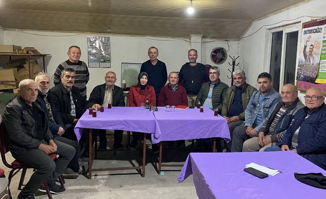 Eminbey ve Kaplan Mahalle muhtarlarımızı Gelecek ve Saadet partililer olarak ziyaret ettik.
Muhtarlarımın ve mahalle sakinlerinin hoş sohbetlerine teşekkür ederiz.