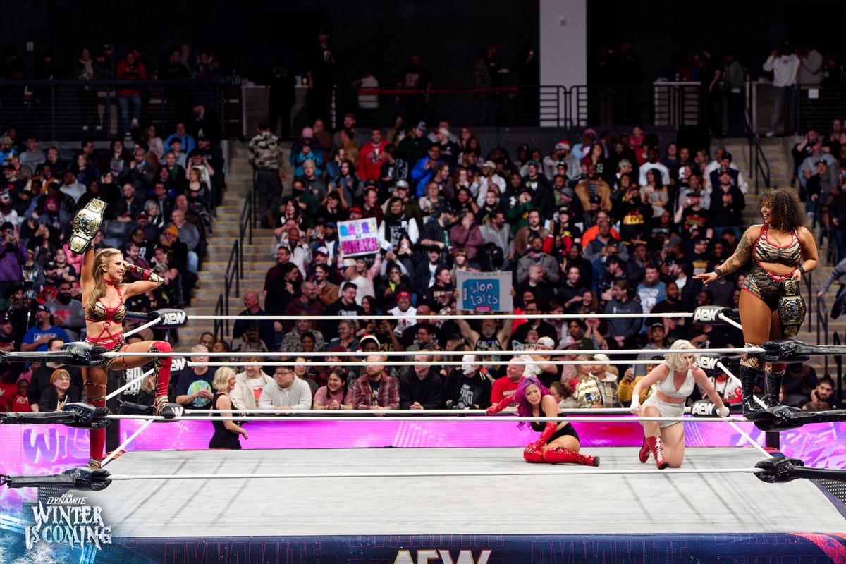 ScottLesh724's tweet image. #ANDFIRST Babes of Wrath are your first AEW Women's World Tag Team champions!! #AEWDynamite

📸 for @AEW