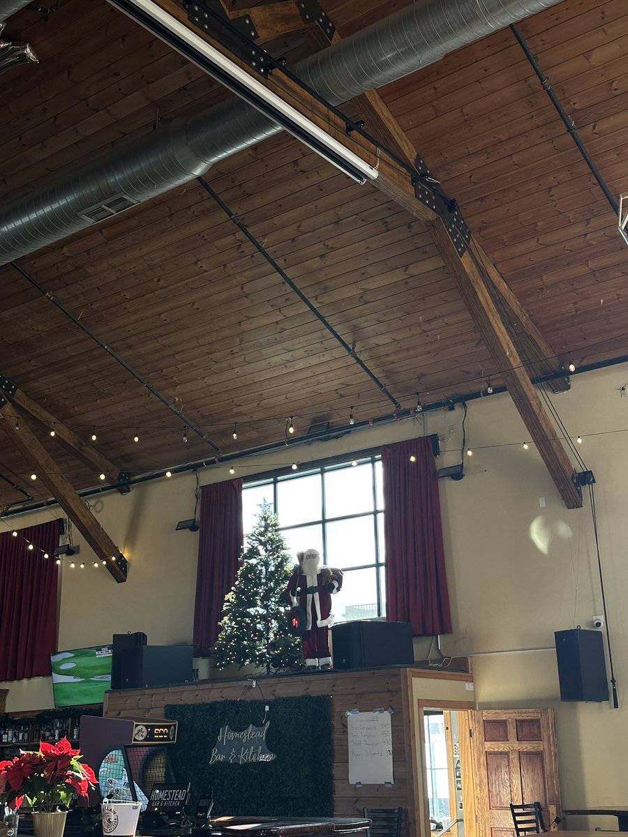 lilmissbasshead's tweet image. lunchie w bestie #nut