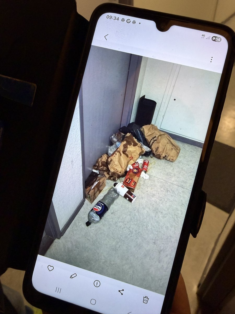 fyzzzzk's tweet photo. Peut-être j’ai tué la mère a quelqu’un je sais pas en vrai https://t.co/eiWa8OCkdh
