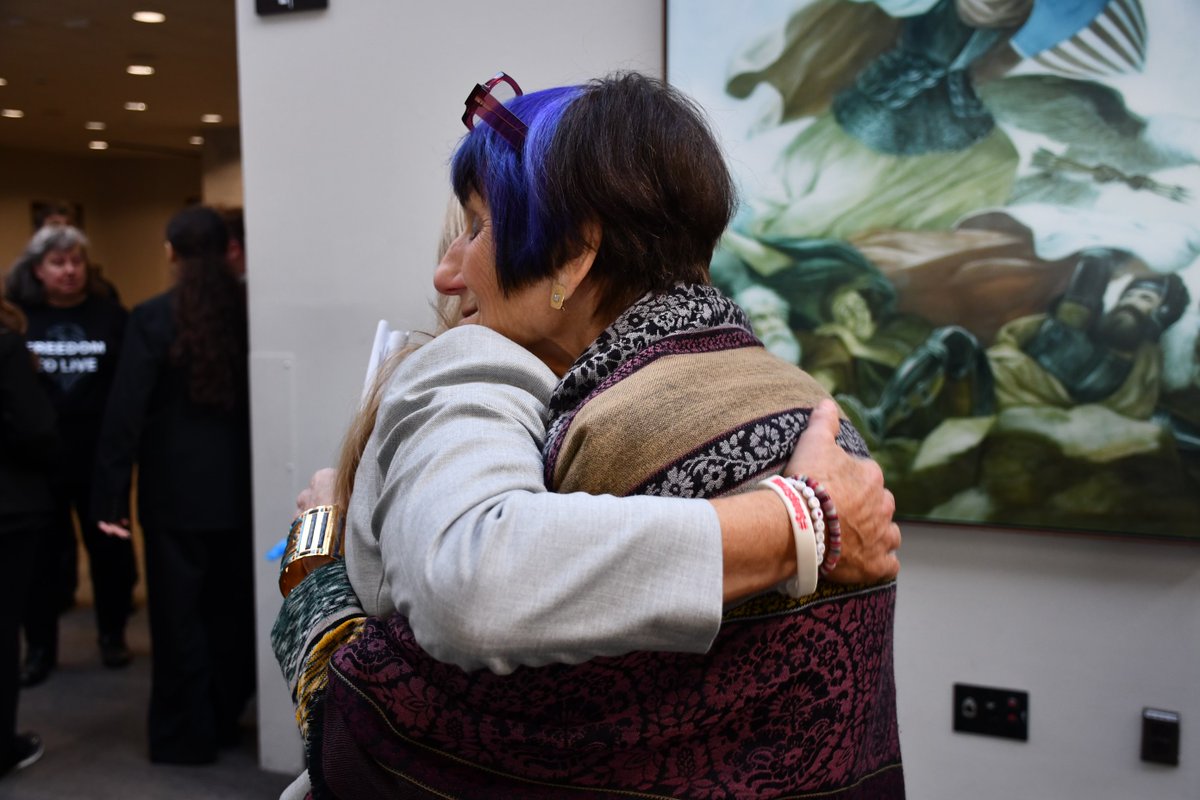 rosadelauro's tweet image. Safe storage isn’t controversial; it’s responsible. If you keep a firearm at home, kids should not be able to access it.

No parent should have to bury a child because of an unlocked gun. Ethan’s Law is the standard our children deserve.