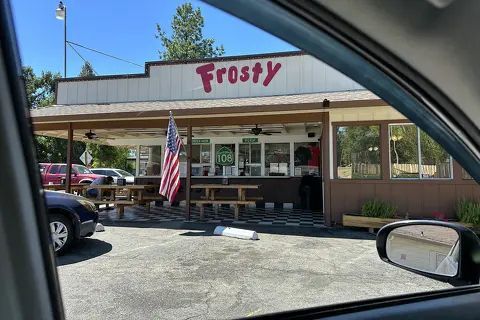 This California ice cream cone comes with a large warning buff.ly/uEZi4Ml via @sfgate