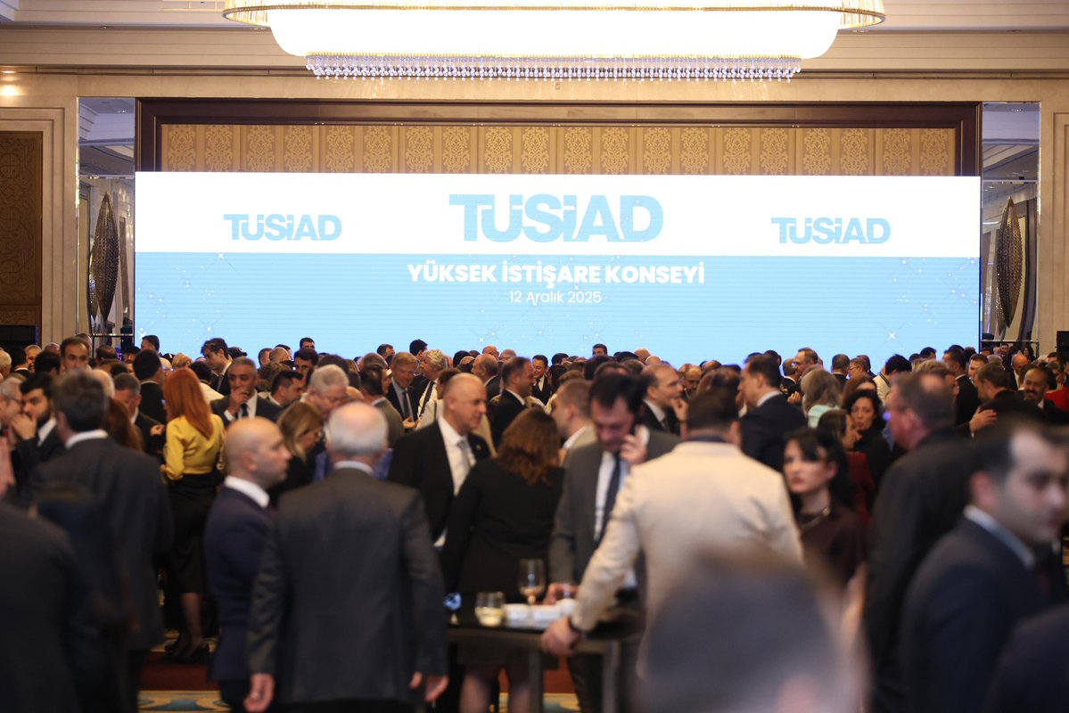 TÜSİAD Yüksek İstişare Konseyi Toplantısı yarın Ankara’da düzenlenecek.

Toplantı öncesi geleneksel Yüksek İstişare Konseyi Kokteyli; TÜSİAD üyelerinin, siyaset, iş, STK ve basın camiasının katılımıyla bugün gerçekleşti.