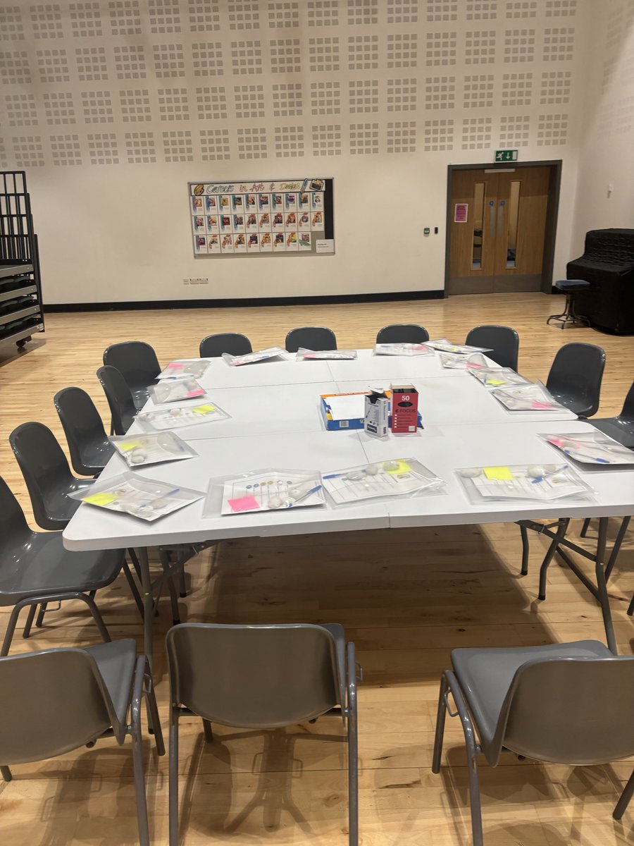 Mrs Scott tweet media