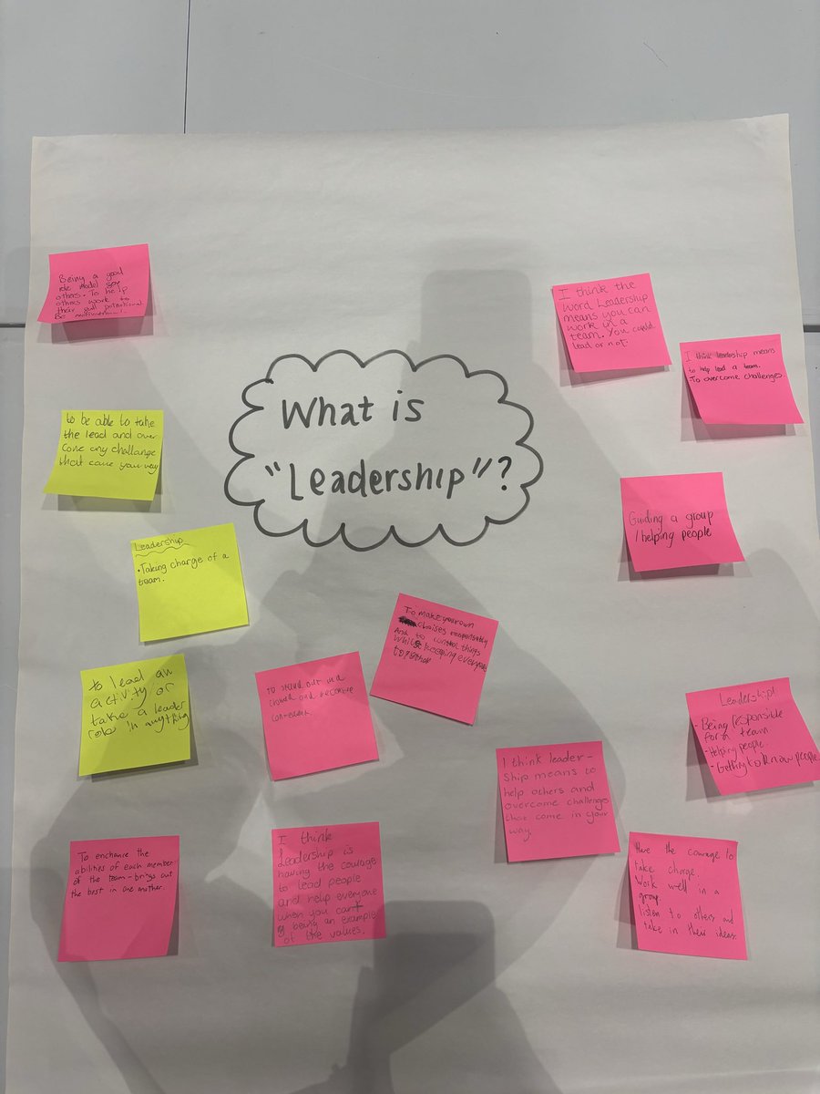 Mrs Scott tweet media