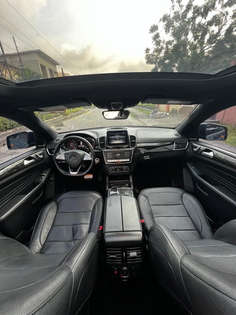 Kinglamarr___'s tweet image. Think about this car before you sleep! 🫵🏽