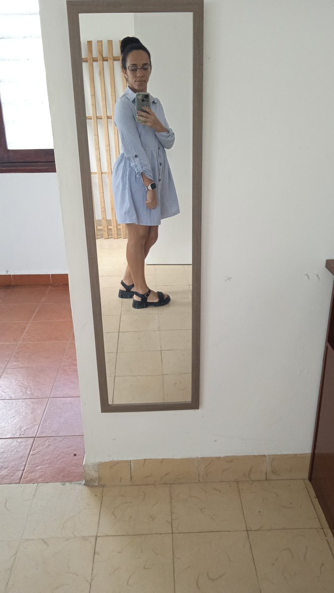 Holis por aquí , necesito link de algún sitio que pueda descargar movies, pleaseeee que no sea cubano quiero aprovechar que tengo buena conexión de paso subo una pic de hoy que ando perdida por aquí mucho 👨🏽‍💻
