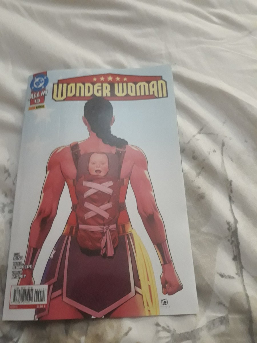 A veces los villanos más ridículos suelen ser los más aterradores según el guionista que apueste por ellos.
La isla Moray es el hogar de Mouseman...y hace miedo Mouseman sabe y los ratones oyen..
King en un solo número parte de la saga la isla de ratones y hombres logra