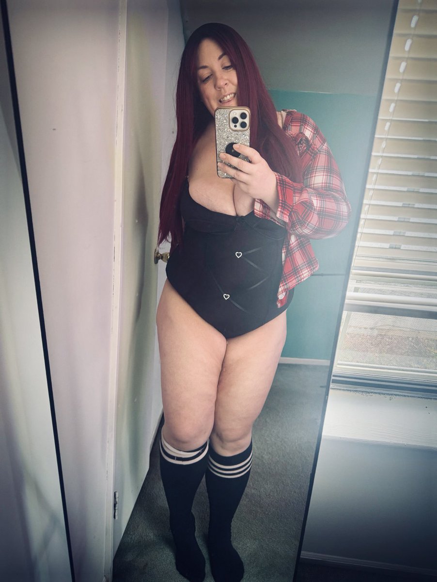 SwingingAlong69's tweet photo. Down 80 pounds (without ozempic and shots thank you very much)

Hard work and training my body to be disciplined while swiping right on Tinder and getting even more cardio in 😈 https://t.co/rAbD3MkOFw