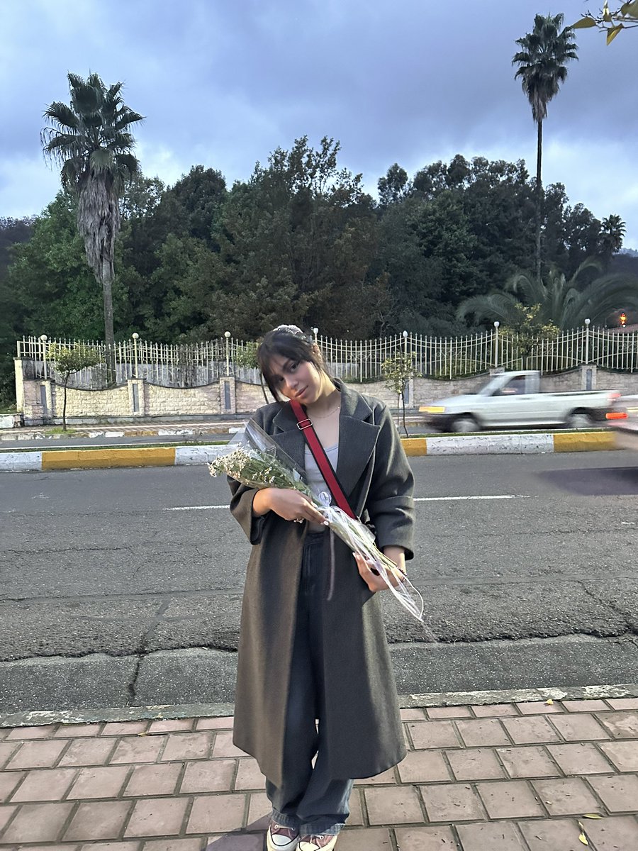 imoonill's tweet photo. کم کم دارم به این شهر هیچی ندار عادت میکنم. https://t.co/0mZX7VIPyK